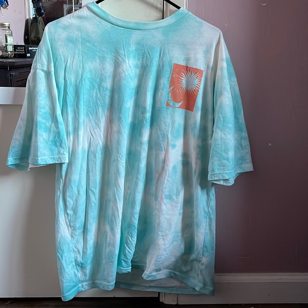 Teal oversized T-shirt with white spots
